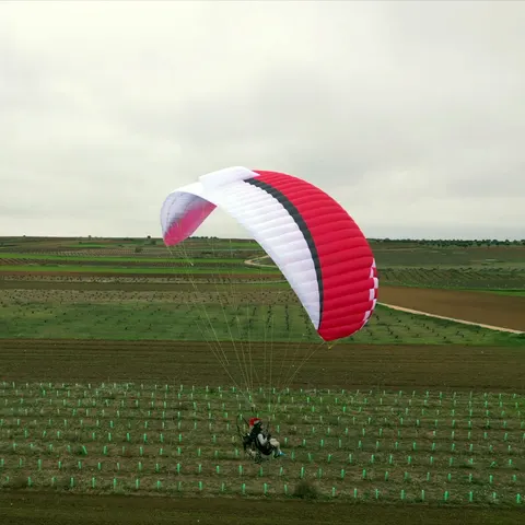 APCO F5 Paramotor – Bild 18 von 32