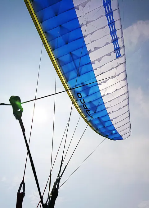 APCO Hybrid Paramotor — Detailansicht – Bild 2 von 6